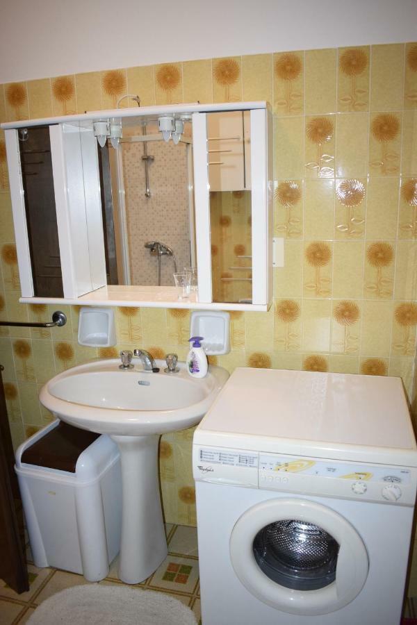 Aldinhaus Appartement Brenzone sul Garda Buitenkant foto
